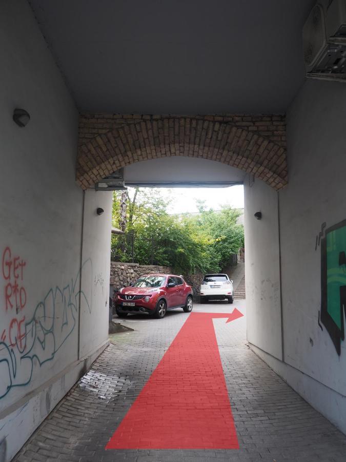 Hotel apartamentowy Emi